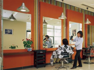 學(xué)員理發(fā)室