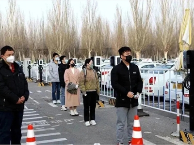 東方時尚駕校速成班多久能拿駕照？