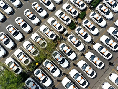 北京東方時尚駕校教你：科目二停車刷卡怎么操作