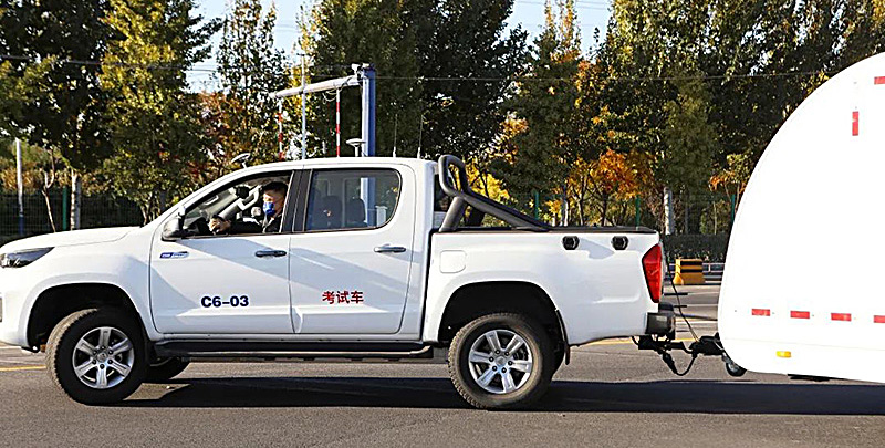 北京東方時尚駕校C6駕照優(yōu)享班